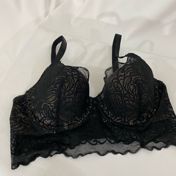 B Tempt’d Black Lace Underwire Bra - Picture 1 of 6